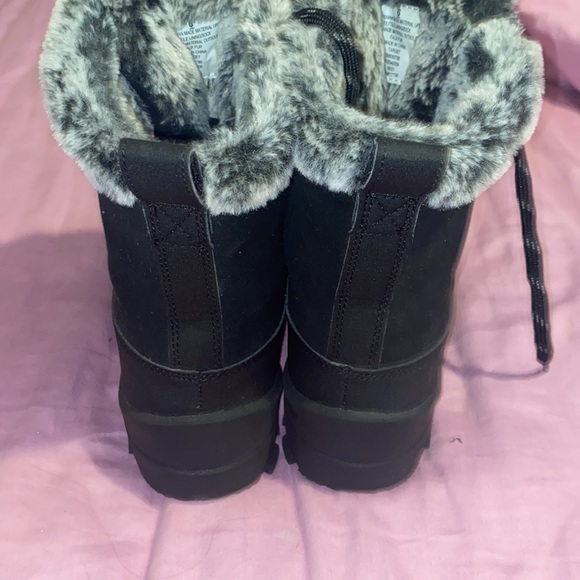 Winter boots size 6 - Picture 3 of 5